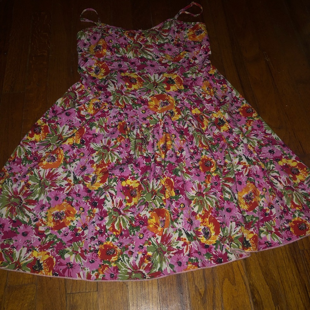 Floral dress barely worn